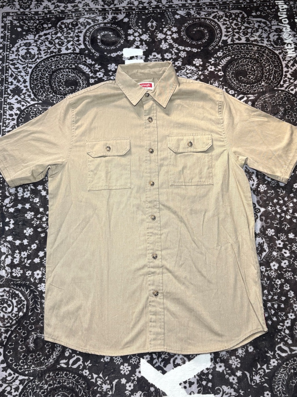 Wrangler Tan Button Up Shirt Short Sleeve Workwear Size Small